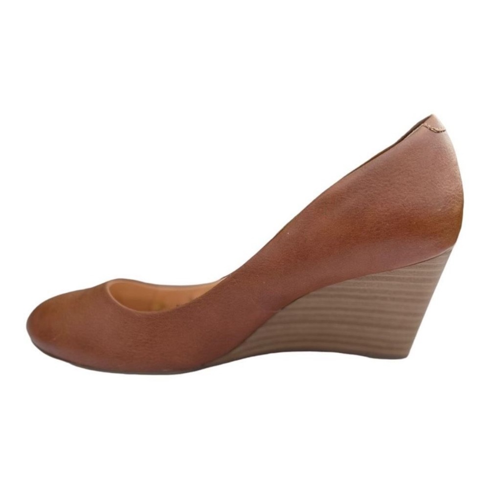 Jessica Simpon Sampson Round Toe Wedge Heels Pumps Almond Womens size 7.5